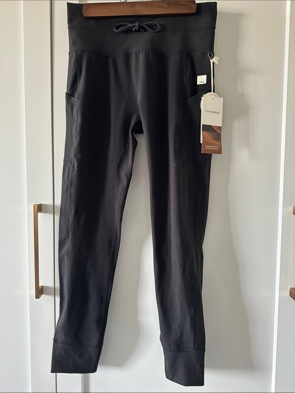 Vuori Black Pull-On Performance Joggers